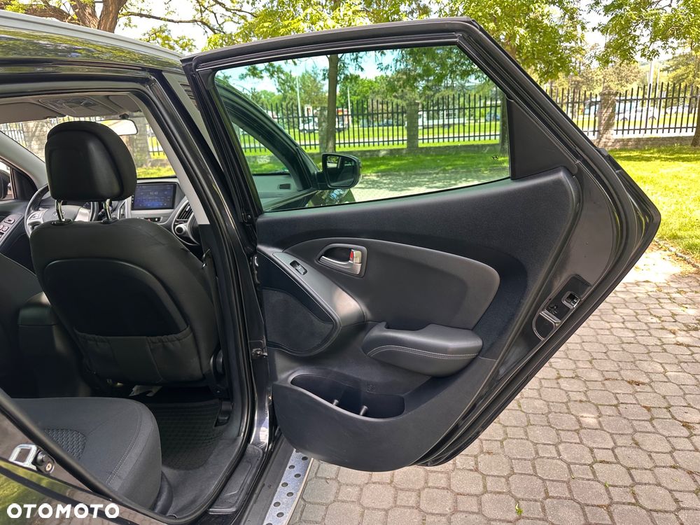 Hyundai ix35 2.0 4WD Style - 21