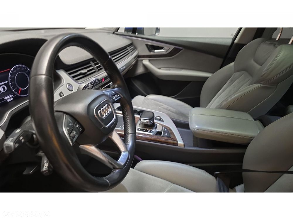 Audi Q7 3.0 TDI Quattro Tiptronic - 29