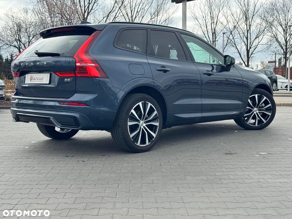 Volvo XC 60 B5 D AWD Plus Dark - 7