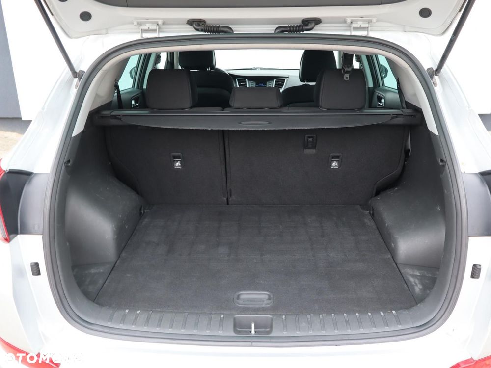 Hyundai Tucson 2.0 CRDI BlueDrive Comfort 2WD - 8