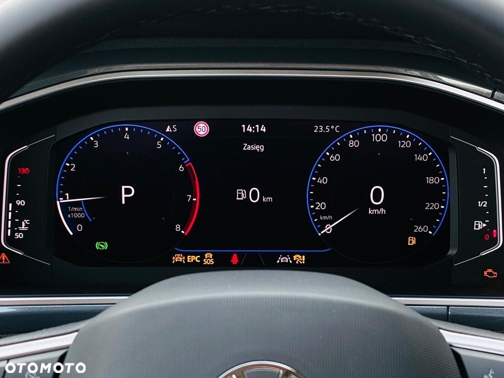 Volkswagen T-Roc - 21