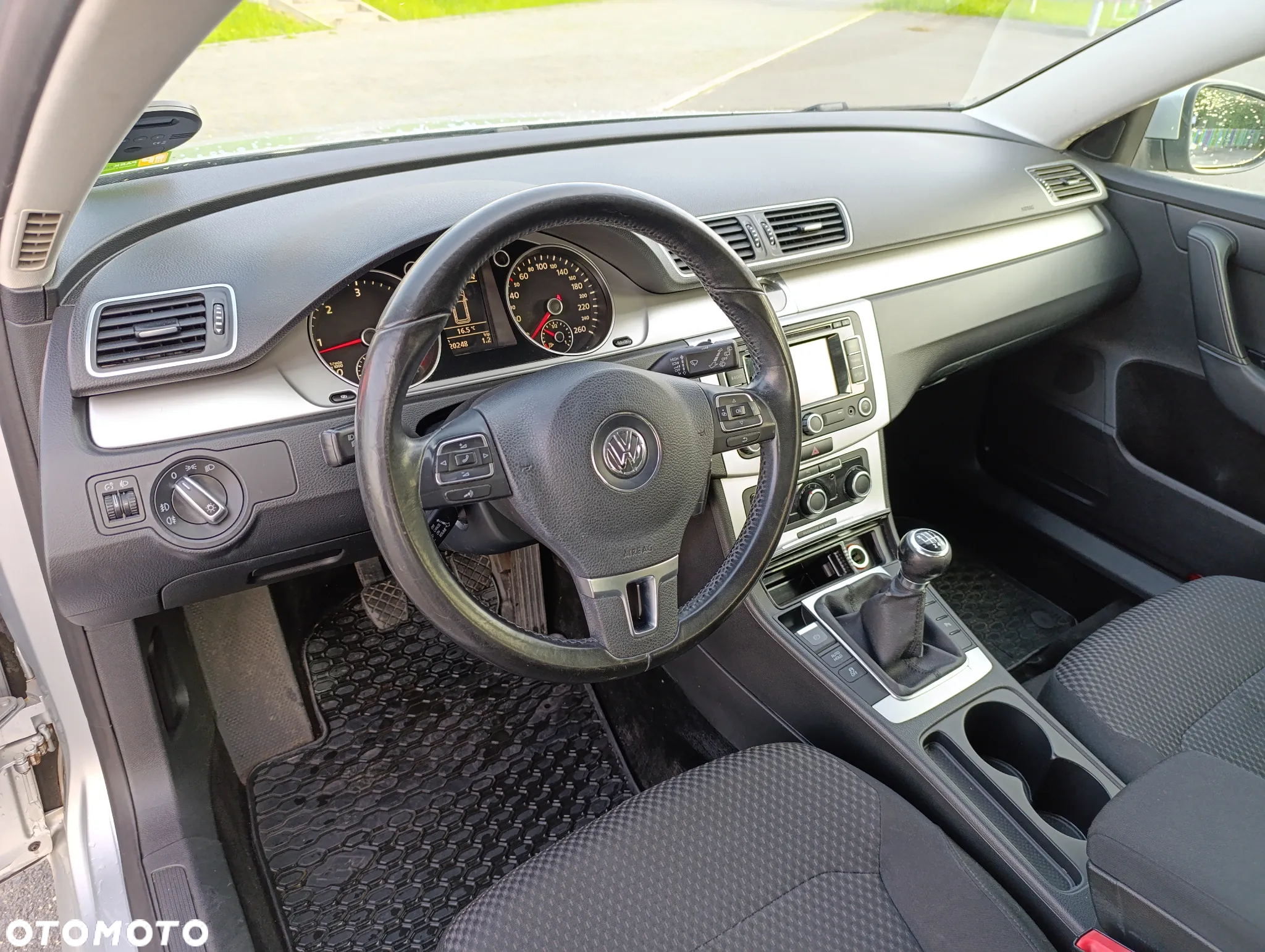 Volkswagen Passat Variant 1.6 TDI (BlueMotion Technology) Comfortline - 19