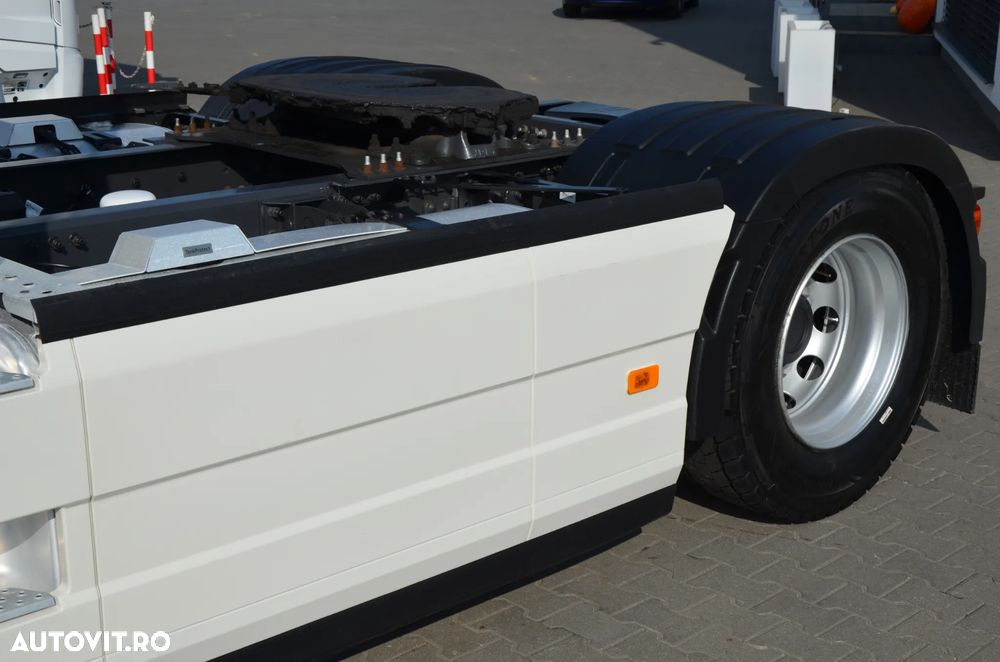 Volvo FH 500 XL / 2023 / NEW I-SAVE / KLIMA P. / TUNER TV / LED / 5755 - 10