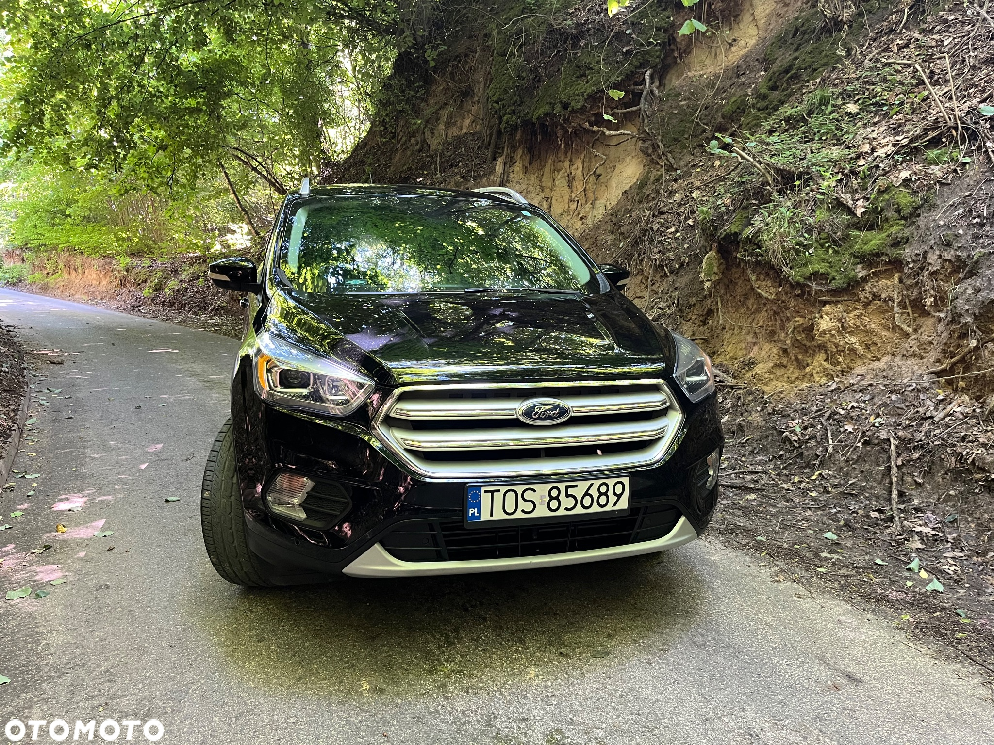 Ford Escape 2.0 EcoBoost AWD Titanium - 2