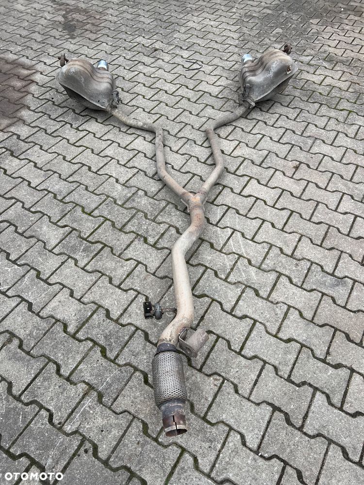 JEEP GRAND CHEROKEE WK2 3.0D TLUMIK OVERLAND - 1