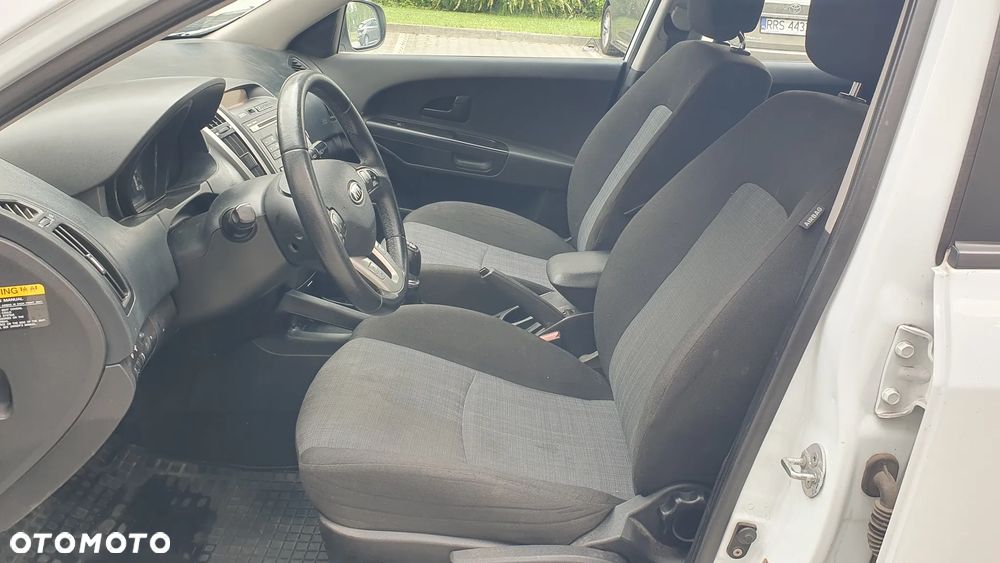 Kia Ceed - 18