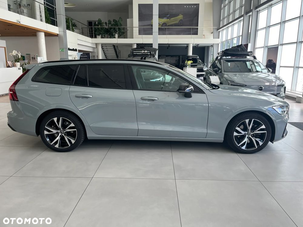 Volvo V60 B4 B Plus Dark - 5