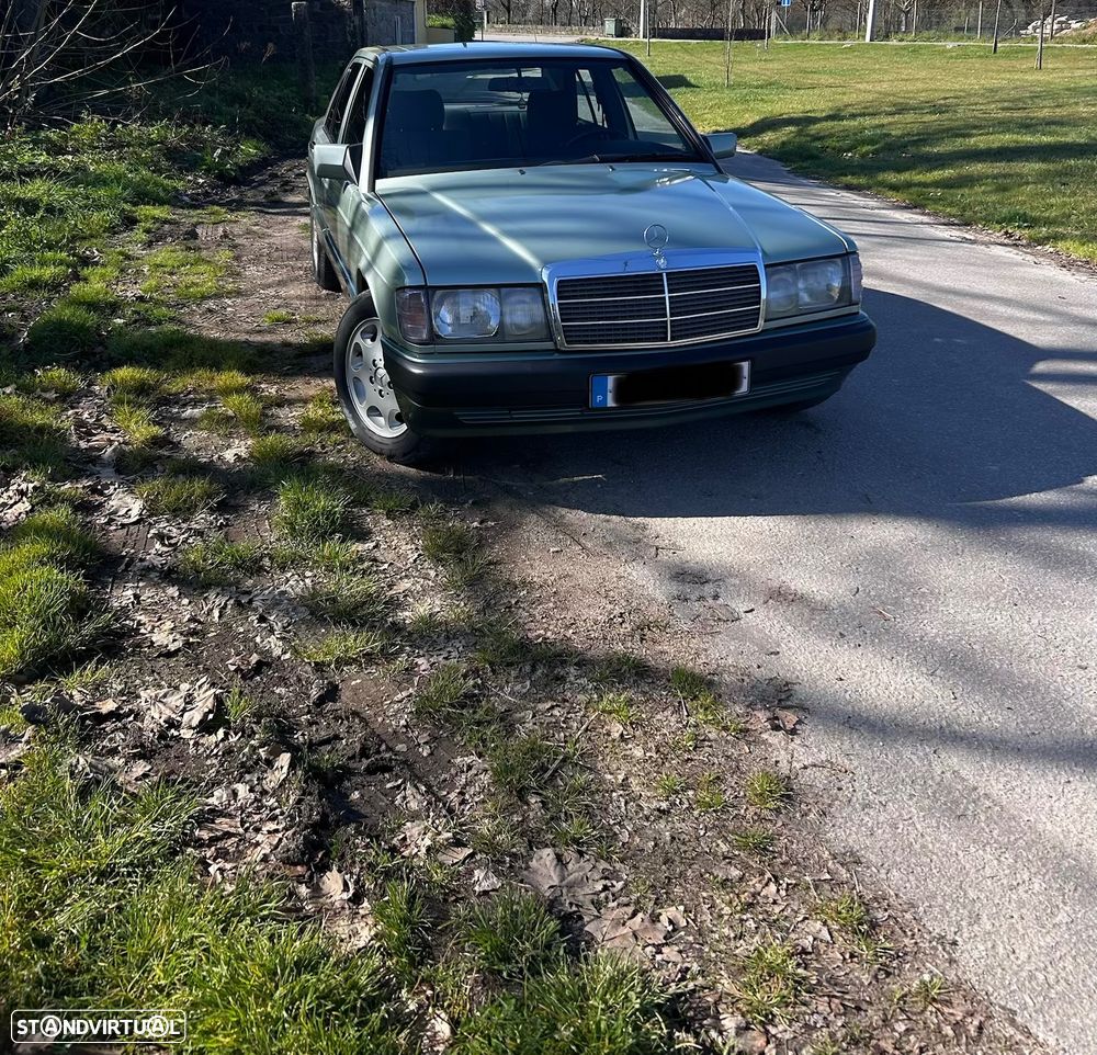 Mercedes-Benz W123 (1976-1986) ver-1-8-td-boston - 1