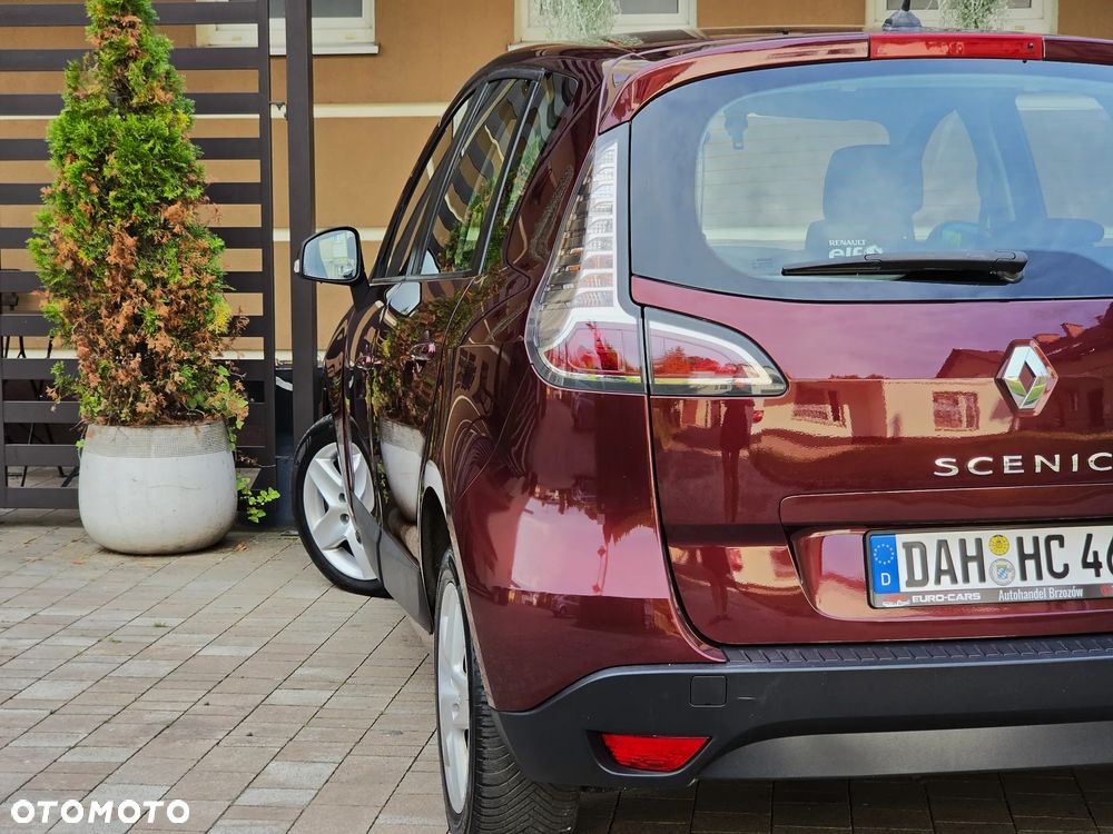 Renault Scenic 1.6 16V 110 TomTom Edition - 23