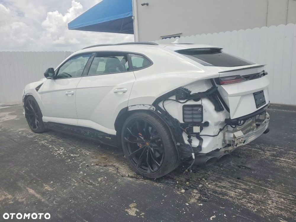 Lamborghini Urus - 2