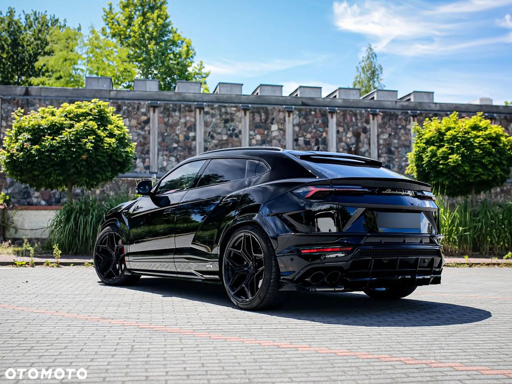Lamborghini Urus - 5