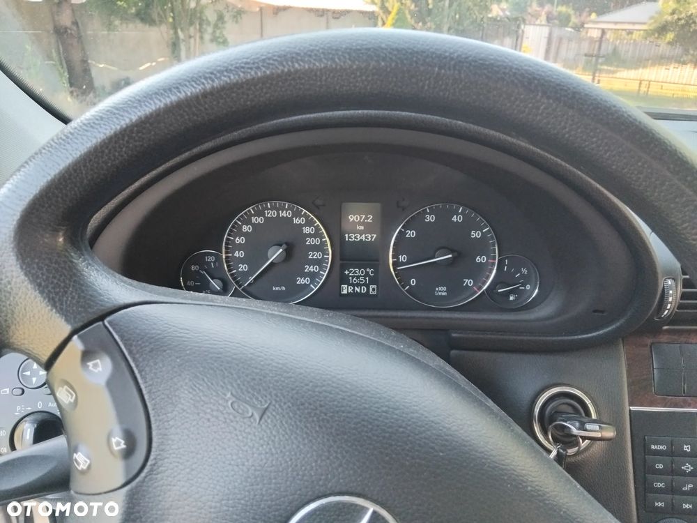 Mercedes-Benz Klasa C 180 Kompressor Automatik Classic - 9