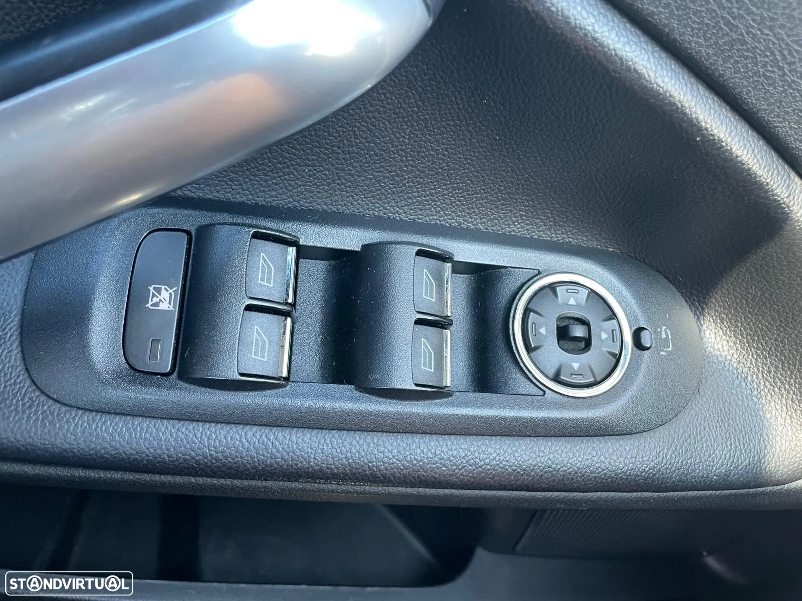 Ford Mondeo 1.8 TDCi Titanium - 24