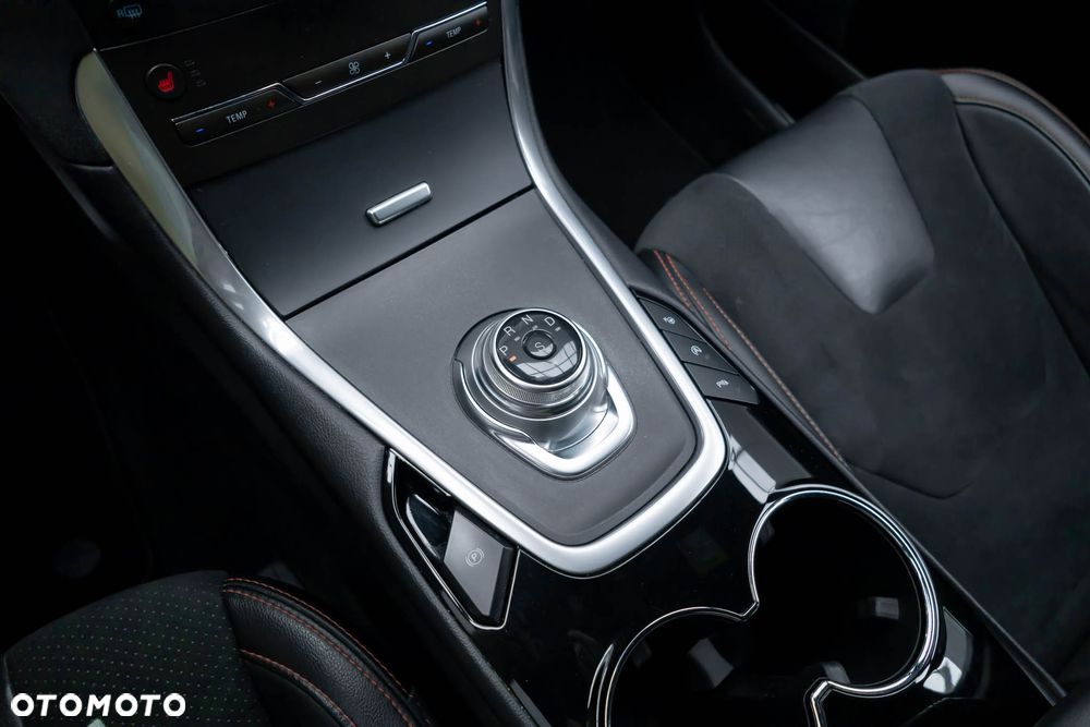 Ford S-Max 2.0 EcoBlue ST-Line - 32