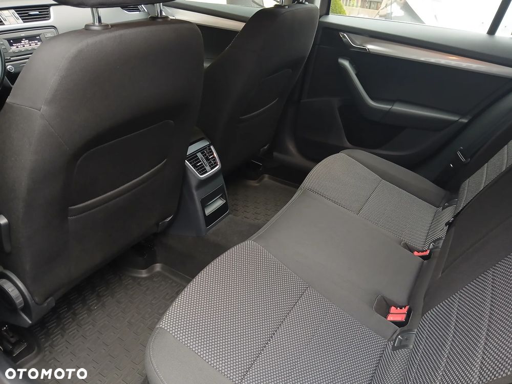 Skoda Octavia 1.4 TSI Ambition - 19