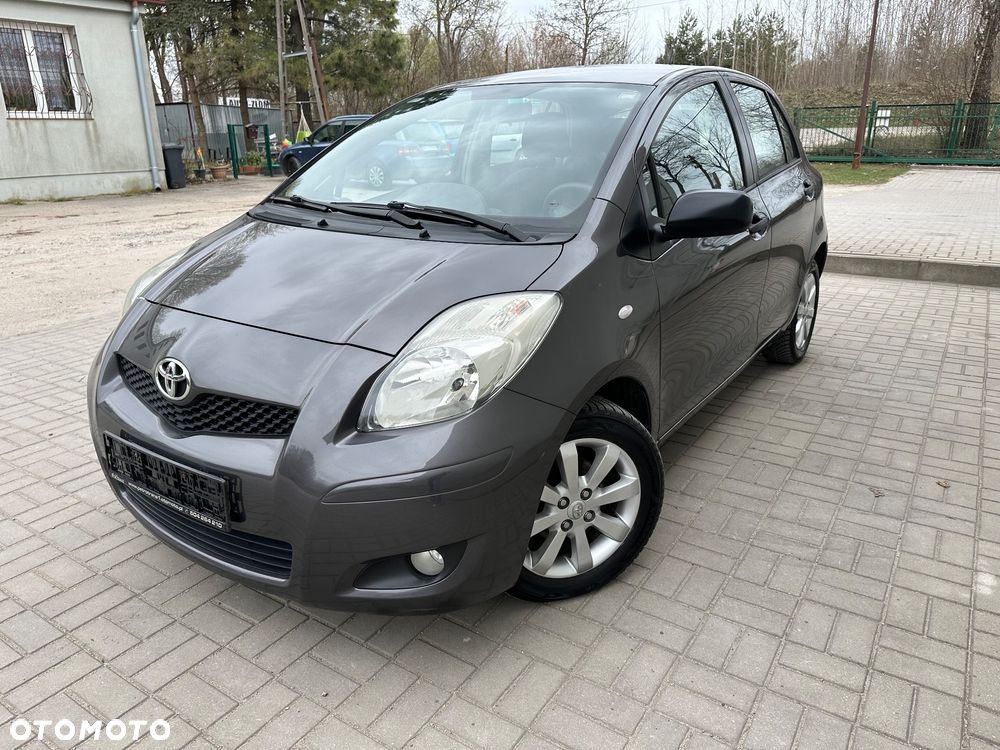 Toyota Yaris 1.4 D-4D - 11