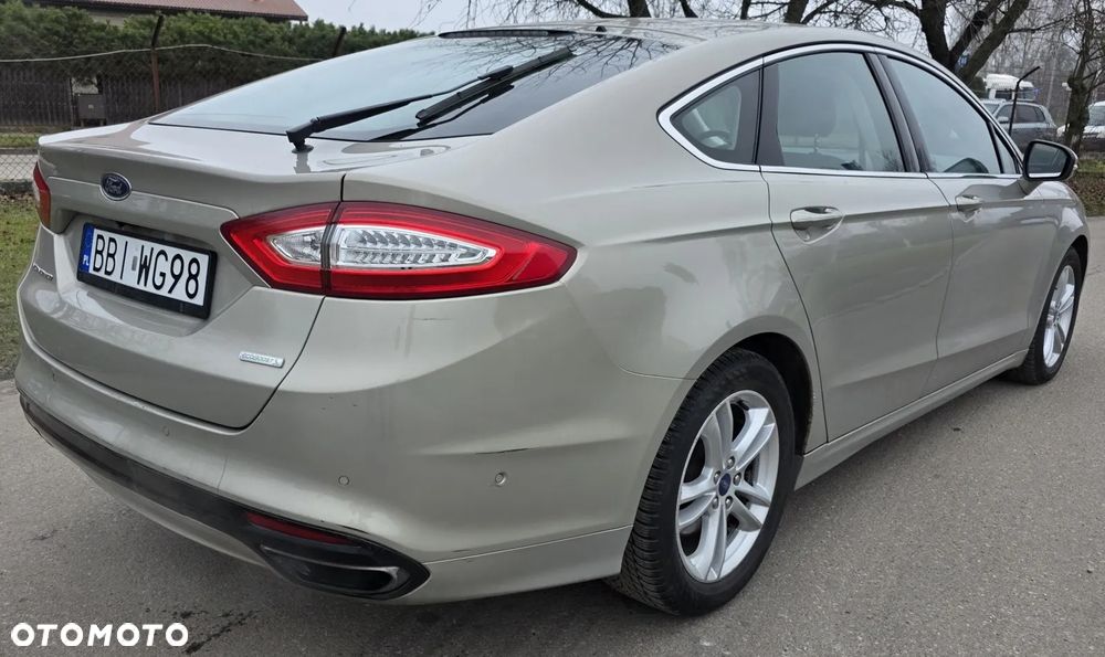 Ford Mondeo 2.0 EcoBoost Titanium - 4