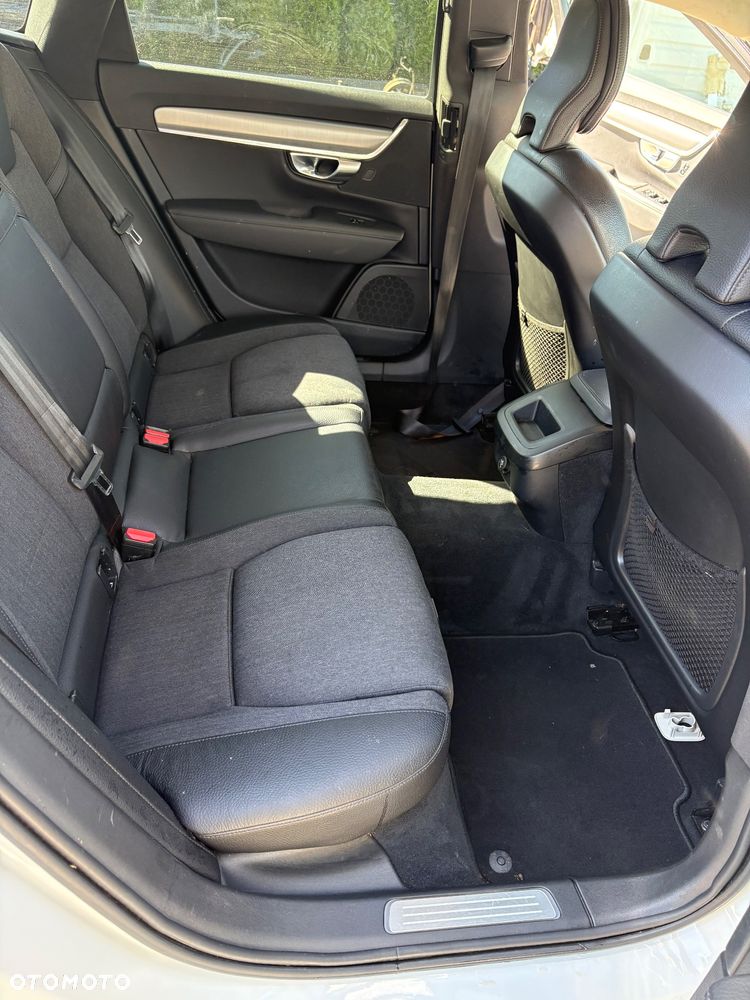 Volvo V90 D3 Momentum Pro - 13