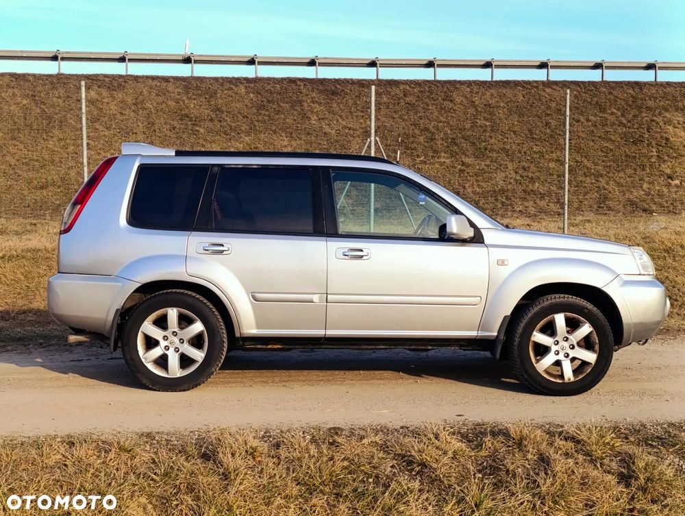 Nissan X-Trail 2.5 Sport - 1