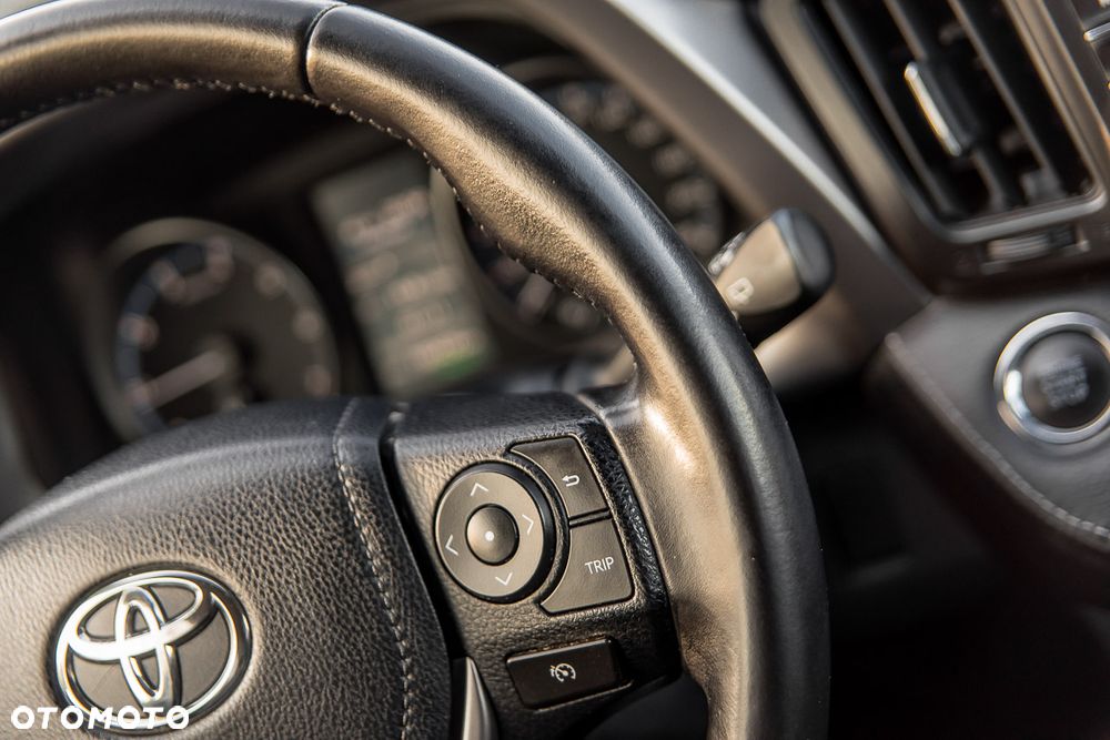 Toyota RAV4 2.0 D-4D Premium 4x2 - 31