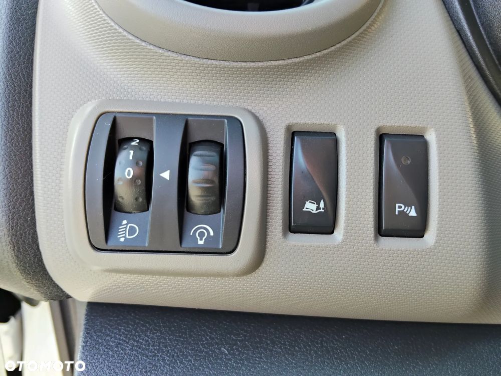 Renault Trafic - 13