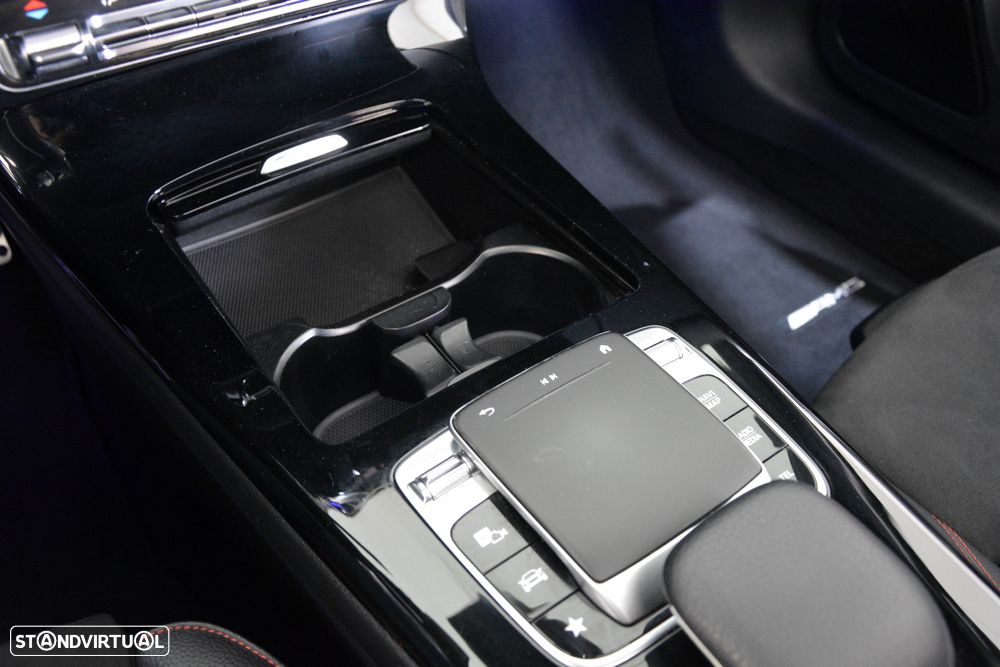 Mercedes-Benz A 180 d 7G-DCT AMG Line - 34