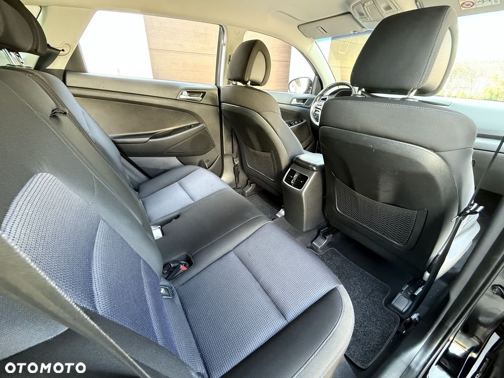 Hyundai Tucson 1.6 GDI BlueDrive Style 2WD - 19