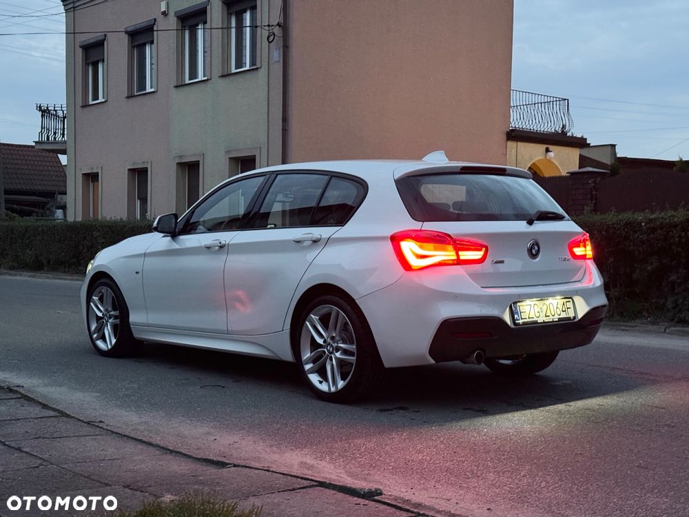 BMW 118D Xdrive 2017 photo 4