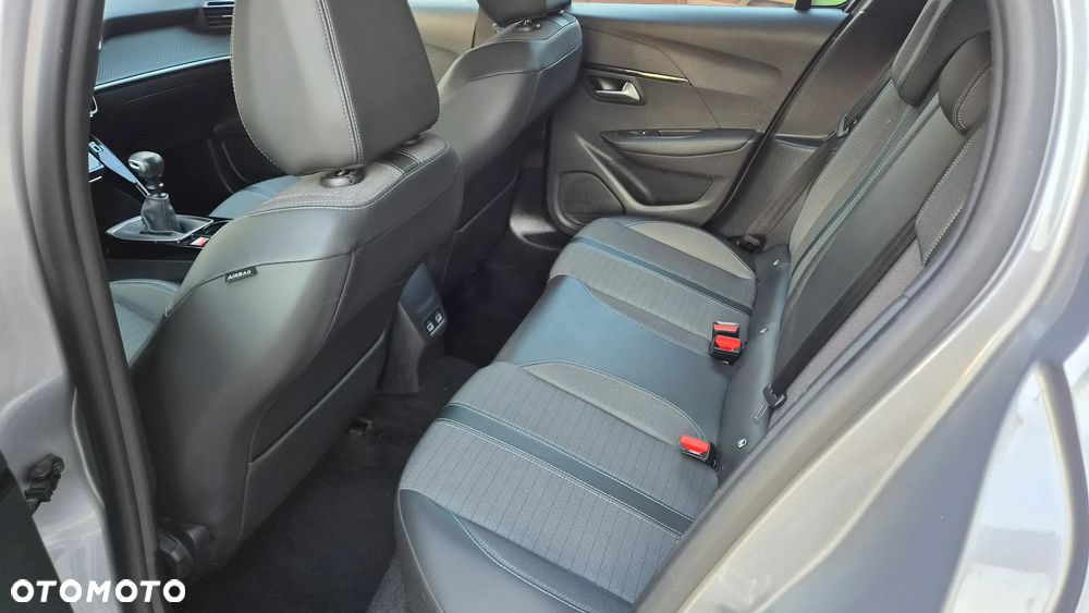 Peugeot 208 PureTech 100 Allure - 15
