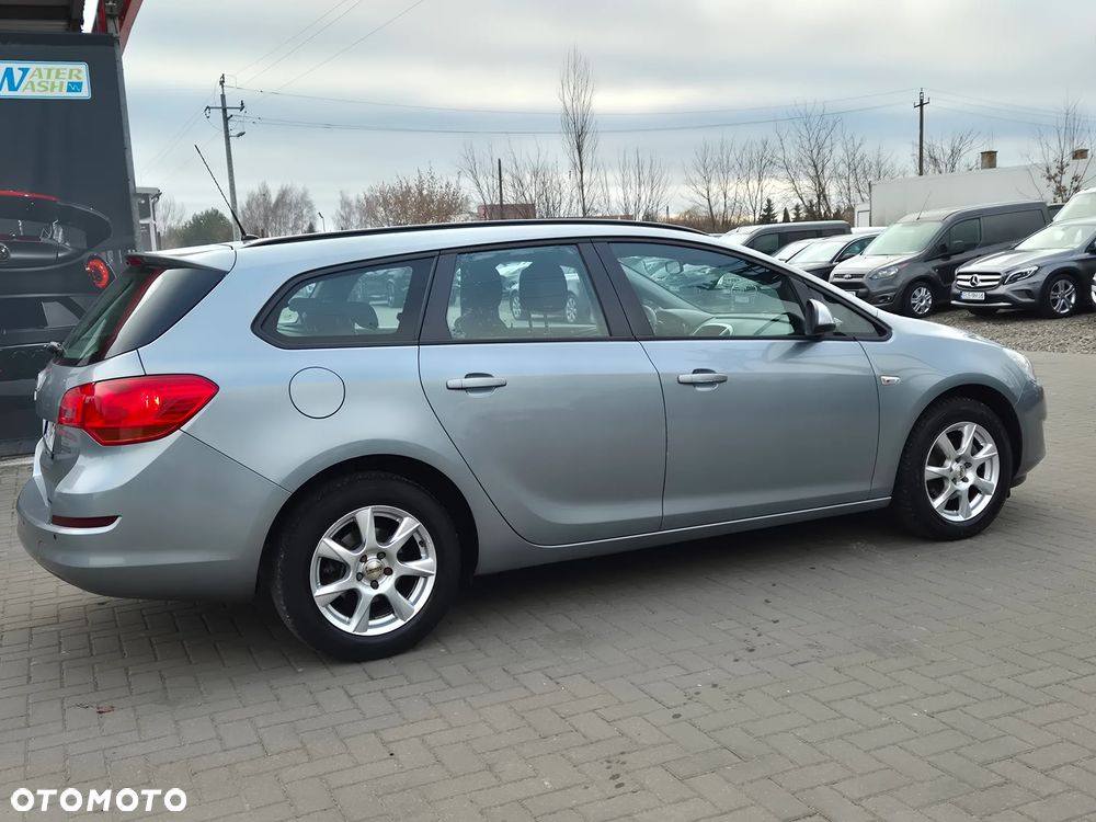 Opel Astra 1.6 Style - 13