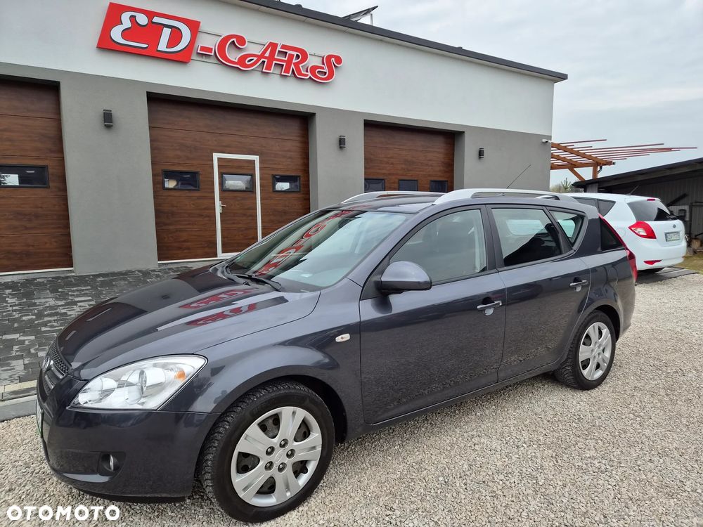 Kia Ceed - 1
