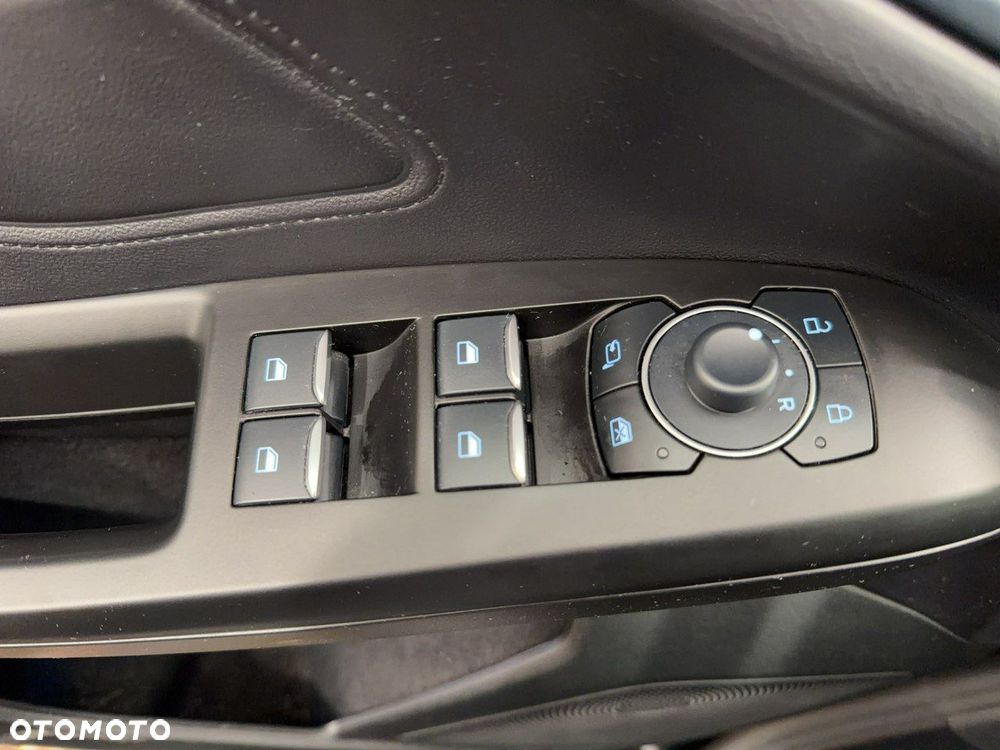 Ford Focus - 11