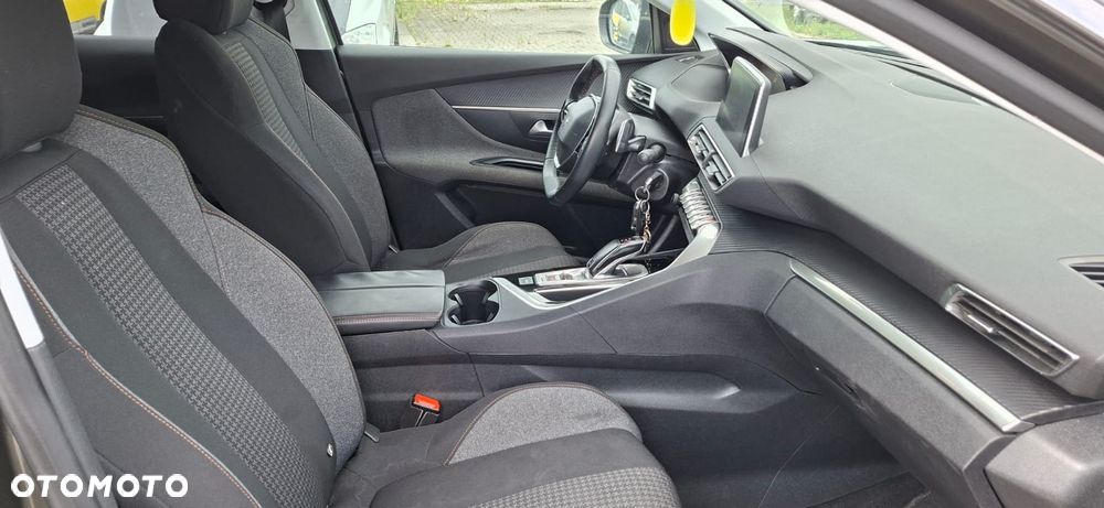 Peugeot 3008 1.2 PureTech Allure S&S EAT6 - 13