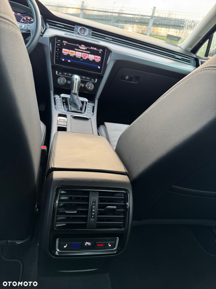 Volkswagen Passat 1.5 TSI EVO Highline DSG - 9