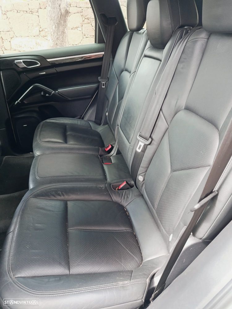 Porsche Cayenne Tiptronic S - 14