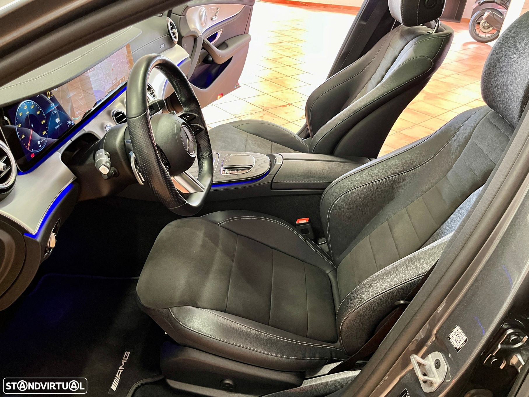 Mercedes-Benz E 300 de AMG Line - 25