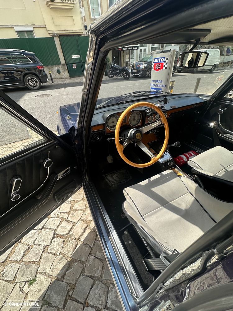 Alfa Romeo 2000 - 17