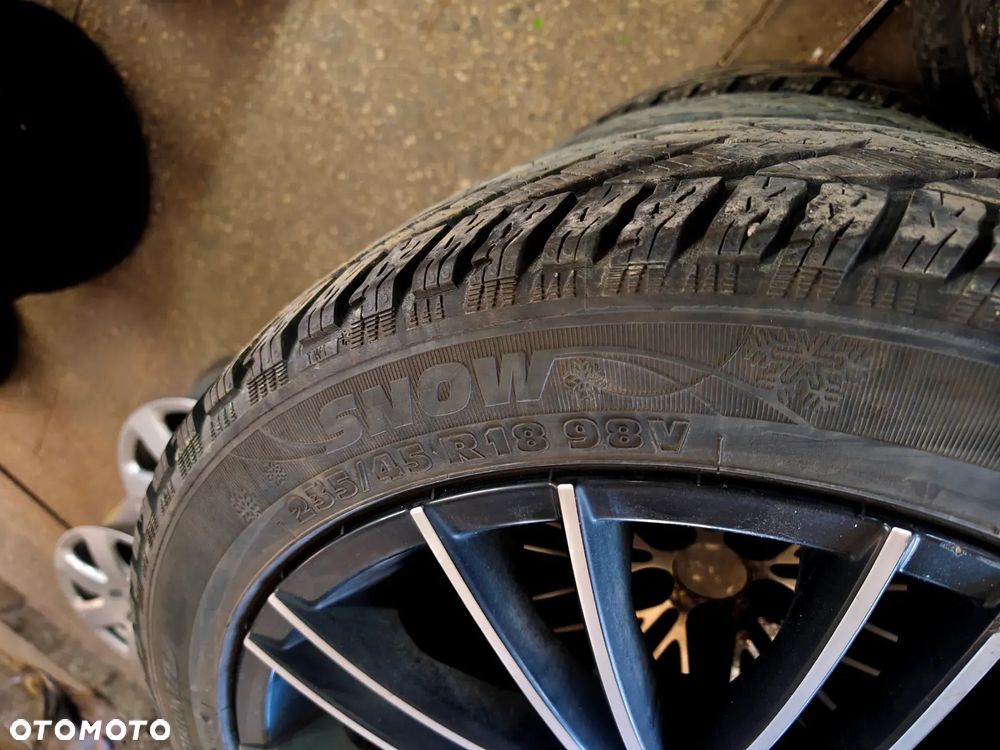 5x112 Alufelgi Felgi Aluminiowe 18 Koła Zimowe Zima SKODA SUPERB YETI  SEAT EXEO ATECA ALHAMBRA II 2 VW PASSAT B5 B6 B7 B8 ARTEON TIGUAN SHARAN II 2 AUDI A4 B5 B6 B7 B8 B9 A6 C5 C6 C7 Q3 Q5 A5 A8 D2 D3 D4 MERCEDES BMW 6mm Legnica ALU-RAD 235/45 - 5