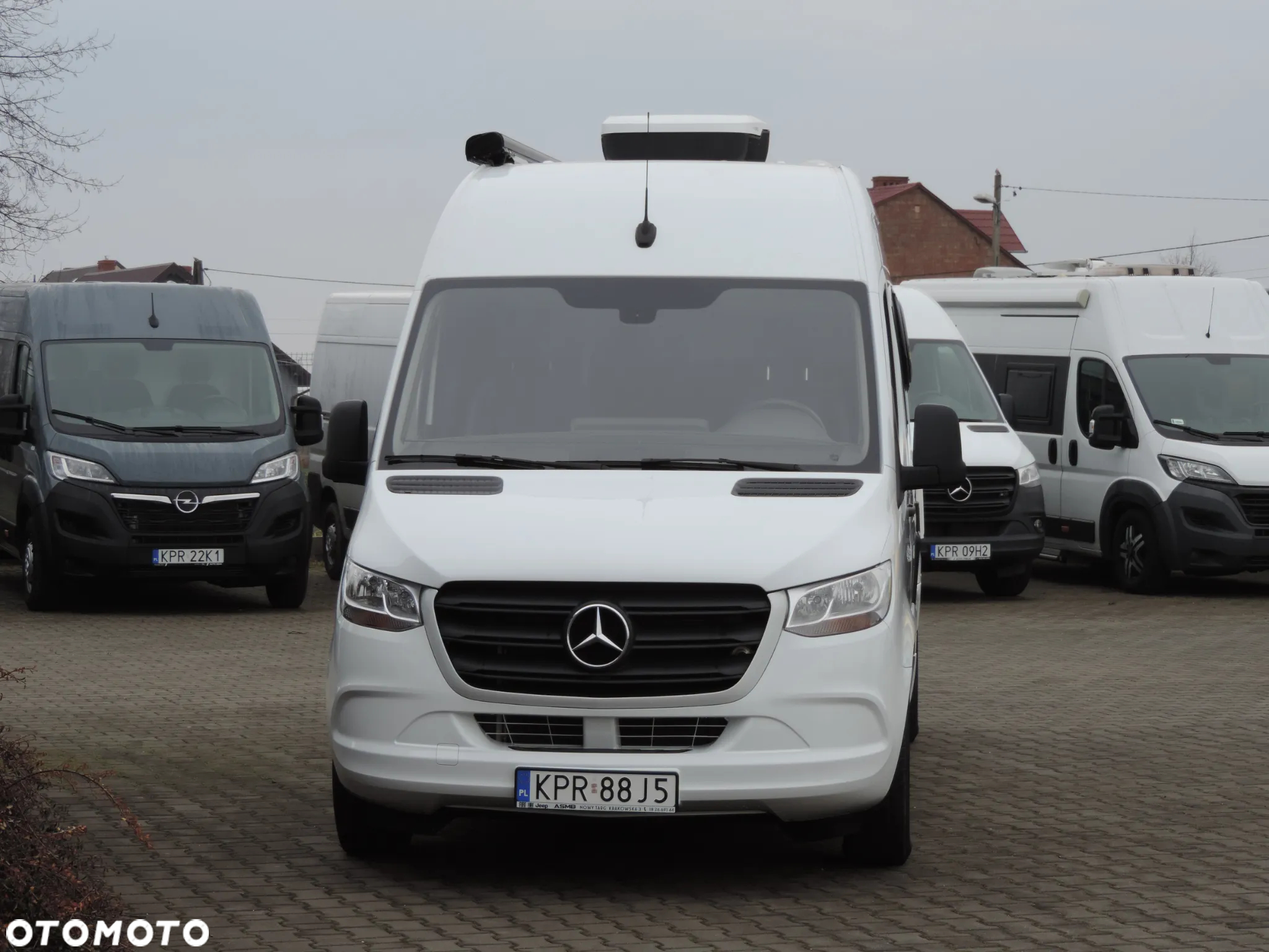 Mercedes-Benz Sprinter Campervan 4 os. Klima Postojowa VIP Napęd przedni - 7