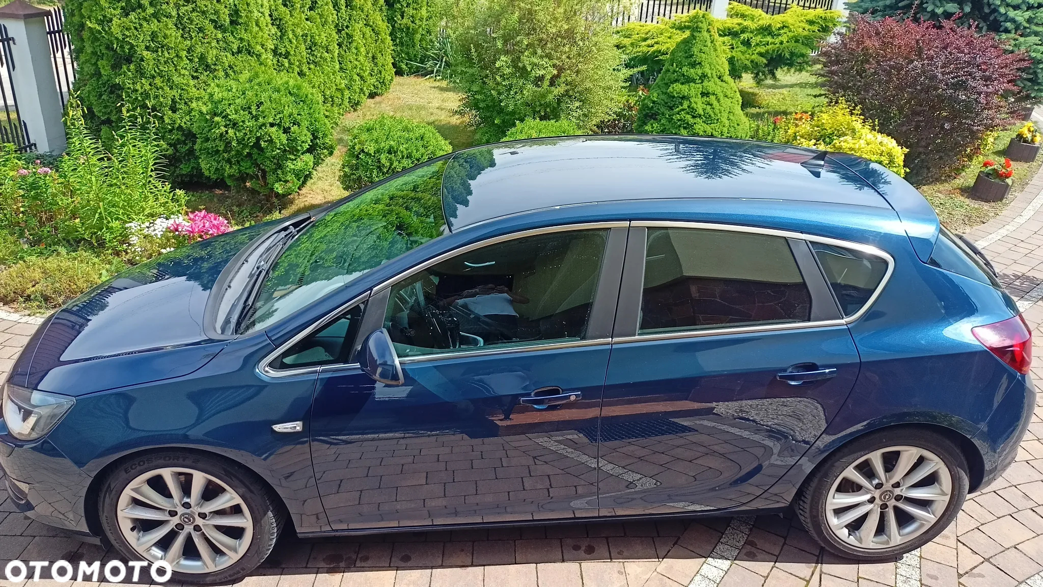 Opel Astra GTC 1.6 Turbo Edition - 3