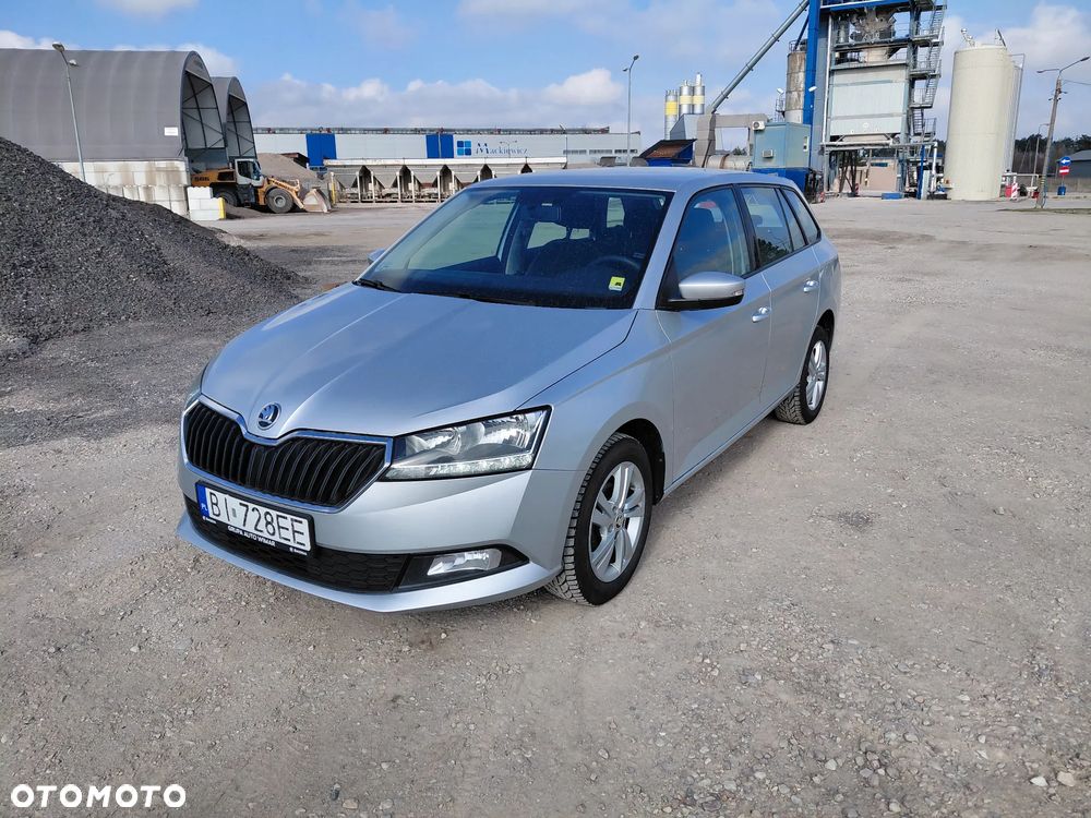 Skoda Fabia 1.0 TSI Ambition - 2