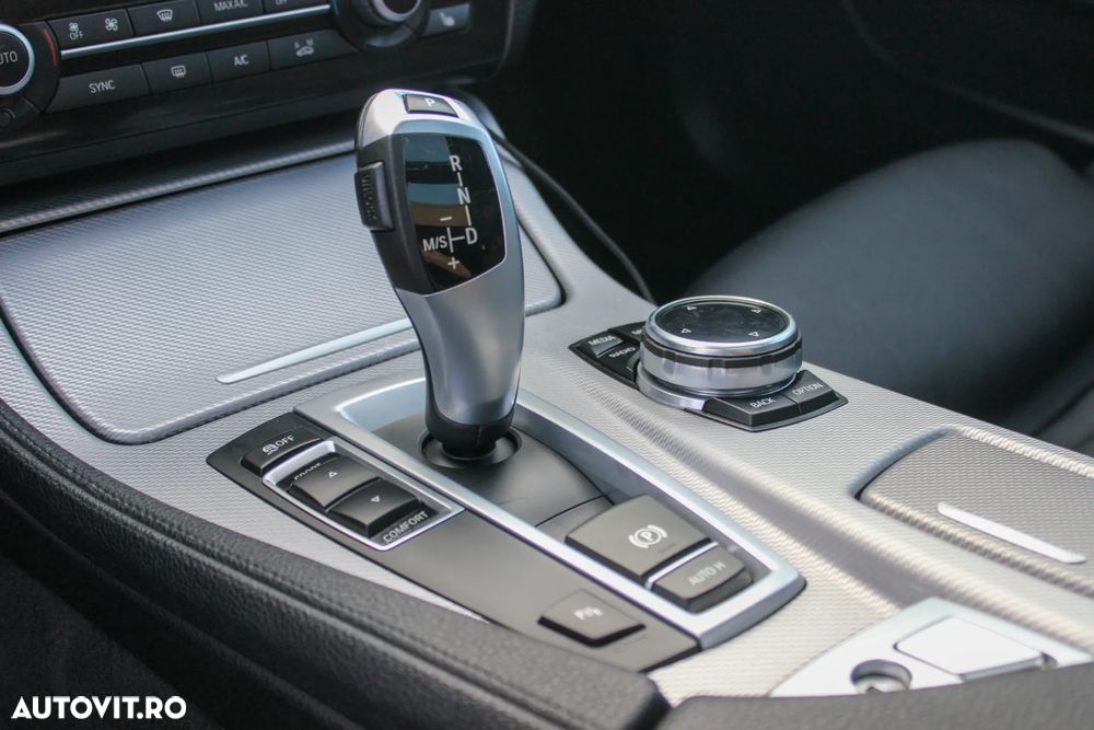 BMW Seria 5 520d - 14