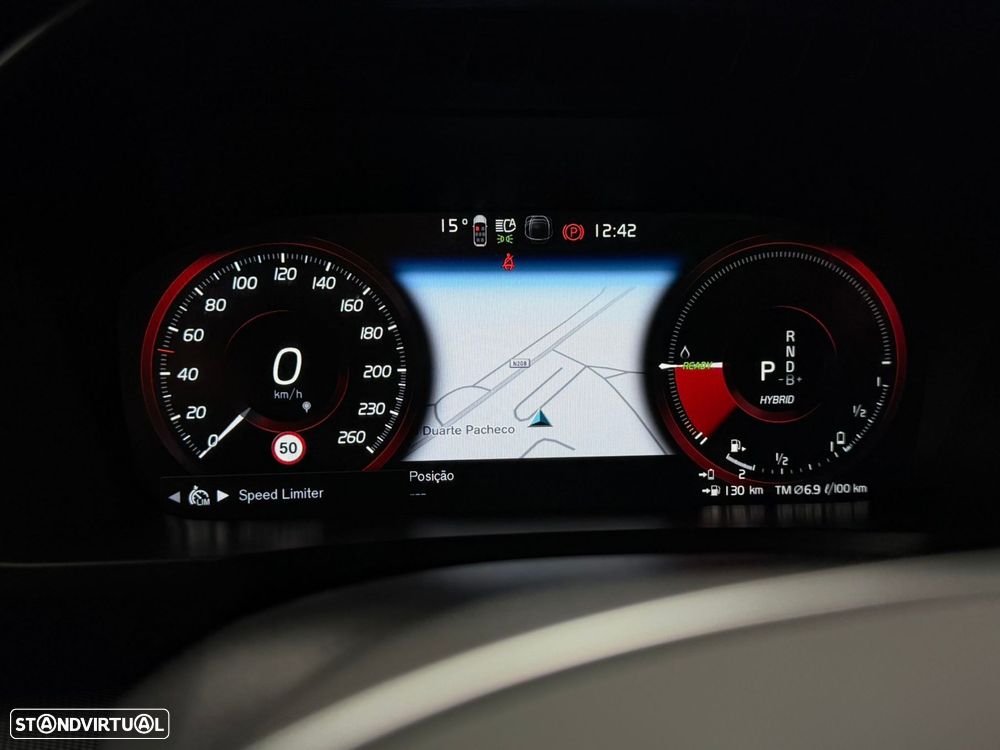 Volvo XC 90 2.0 T8 PHEV R-Design AWD - 35