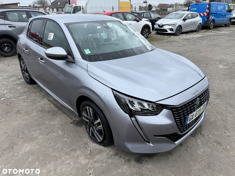 Peugeot 208 - 1
