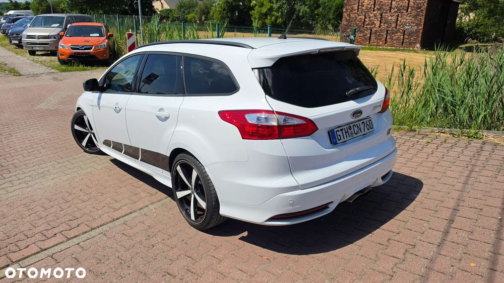 Ford Focus SW 2.0 EcoBoost ST Leather Sport Pack - 4