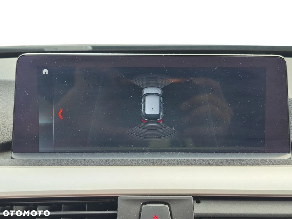 BMW Seria 3 318i Luxury Line - 18