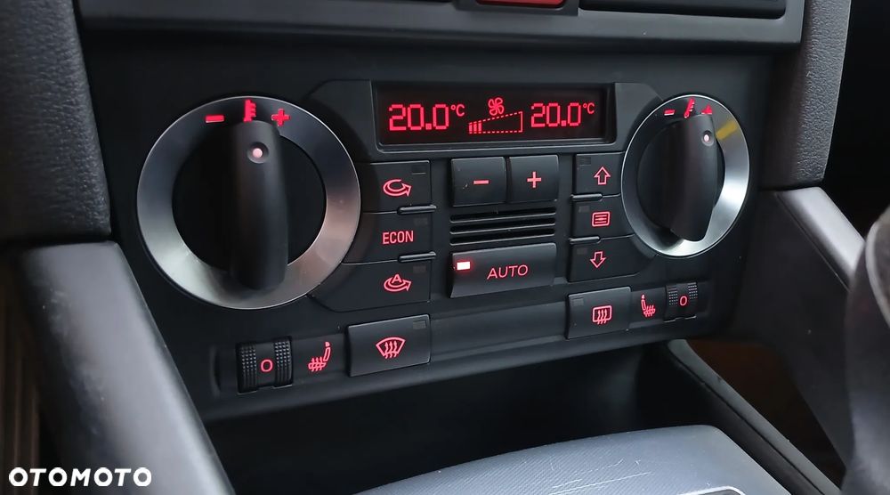 Audi A3 3-drzwiowe 1.6 Attraction - 18