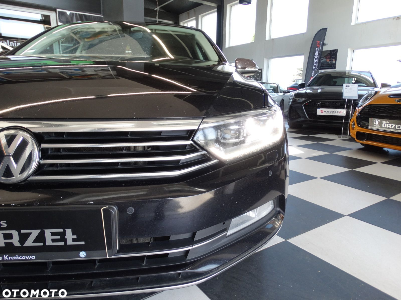 Volkswagen Passat - 36