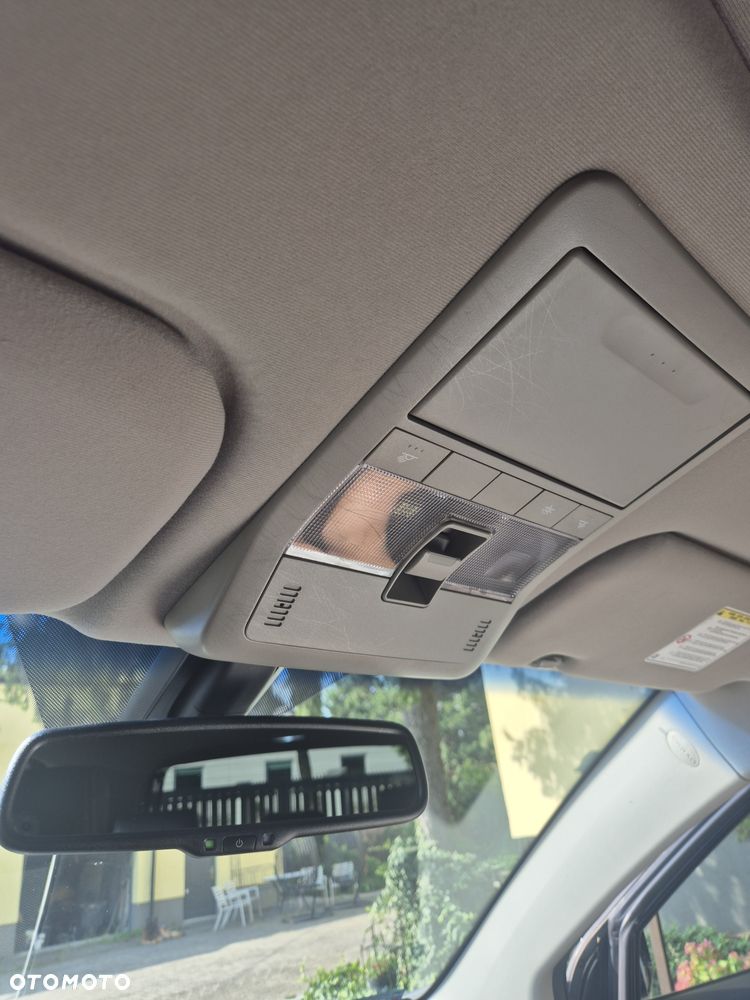 Chevrolet Captiva 2.2 d LTZ - 15