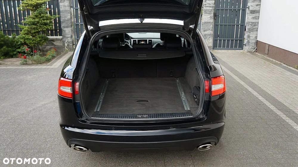 Jaguar XF 2.2 D R-Sport - 12